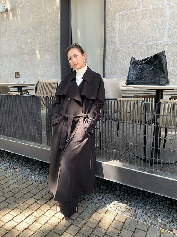 万为 老钱风双排扣外套女2025年秋冬新款微皱感收腰长款风衣P3816|undefined