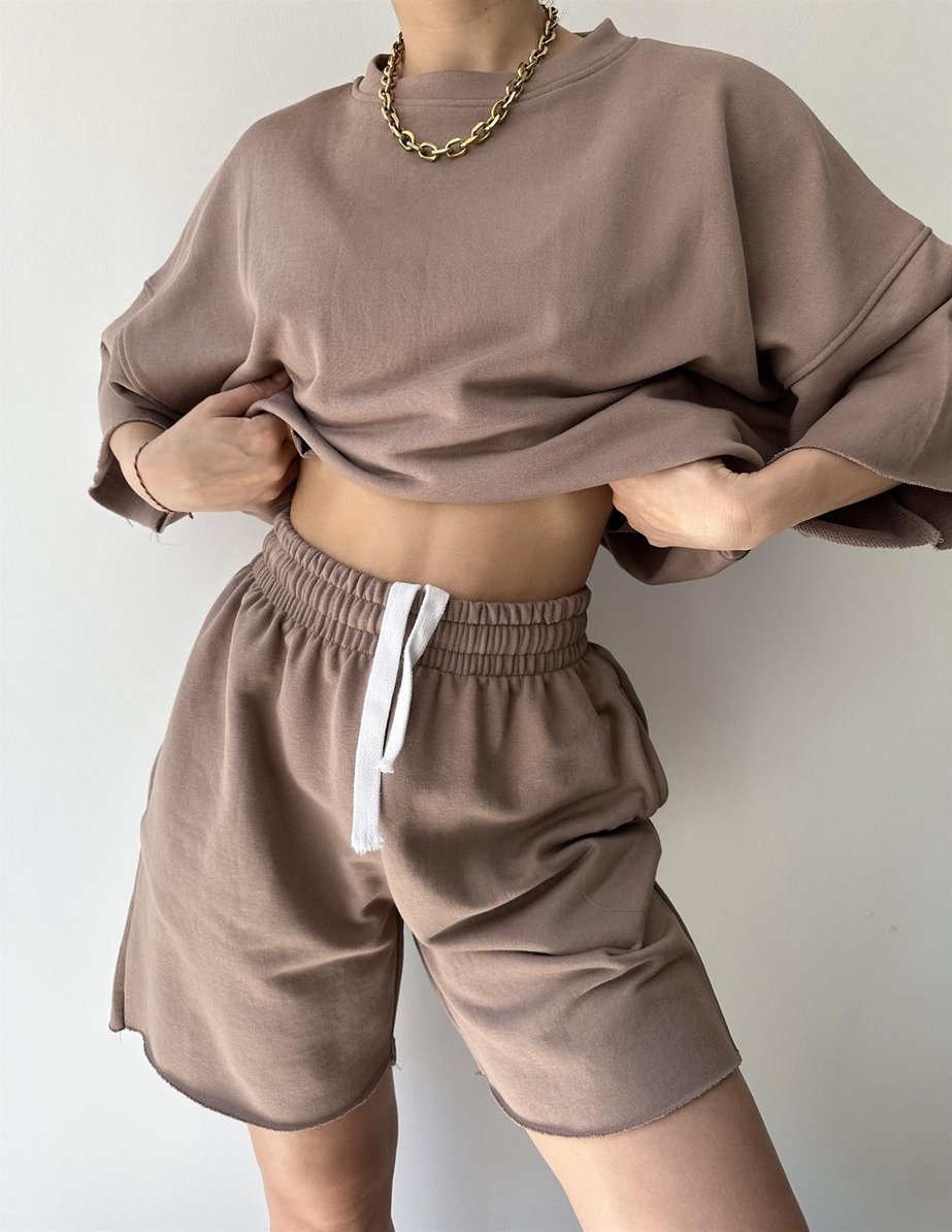 455g Weight 3/4 Length Sleeve Sleeve Length Cotton Blend, Polyester Fabric Type Shorts Co-ord Set Sets Type 2 Pieces Set Quantity Daily Occasion Round Neck Neckline Loose Fit Type Solid Color Pattern Summer, Spring Season Women's Gender Streetwear Style Daily Women's Streetwear Solid Color Cotton Blend Polyester Shorts Co-ord Set Shorts Sets 22