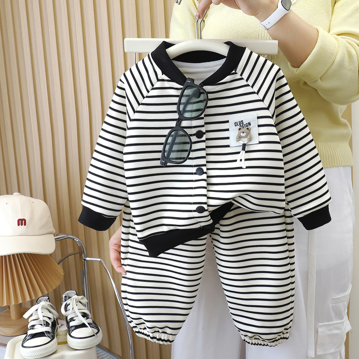 Trajes infantiles de otoño nuevos niños cardigan casuales suéter bebé dos piezas de manga larga ropa infantil de otoño image 4
