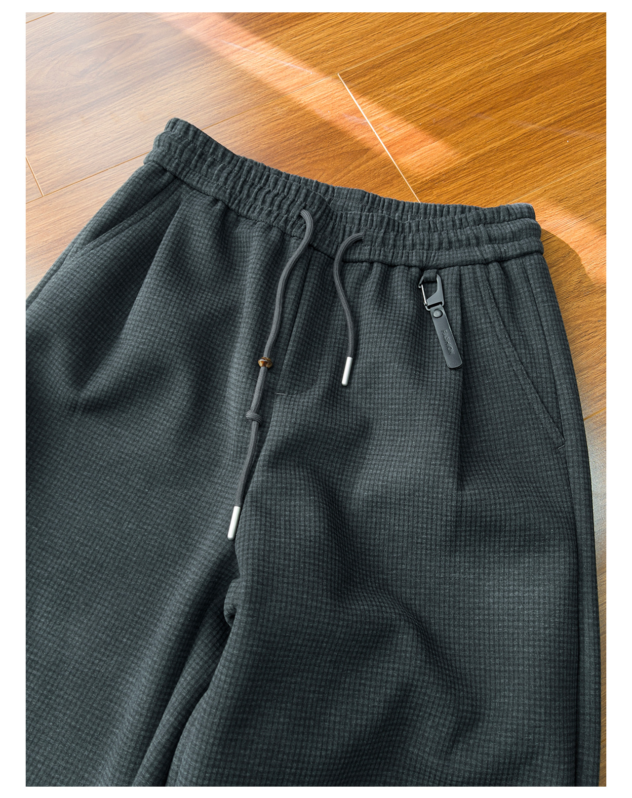 UNF Plaid Straight-Leg Sweatpants