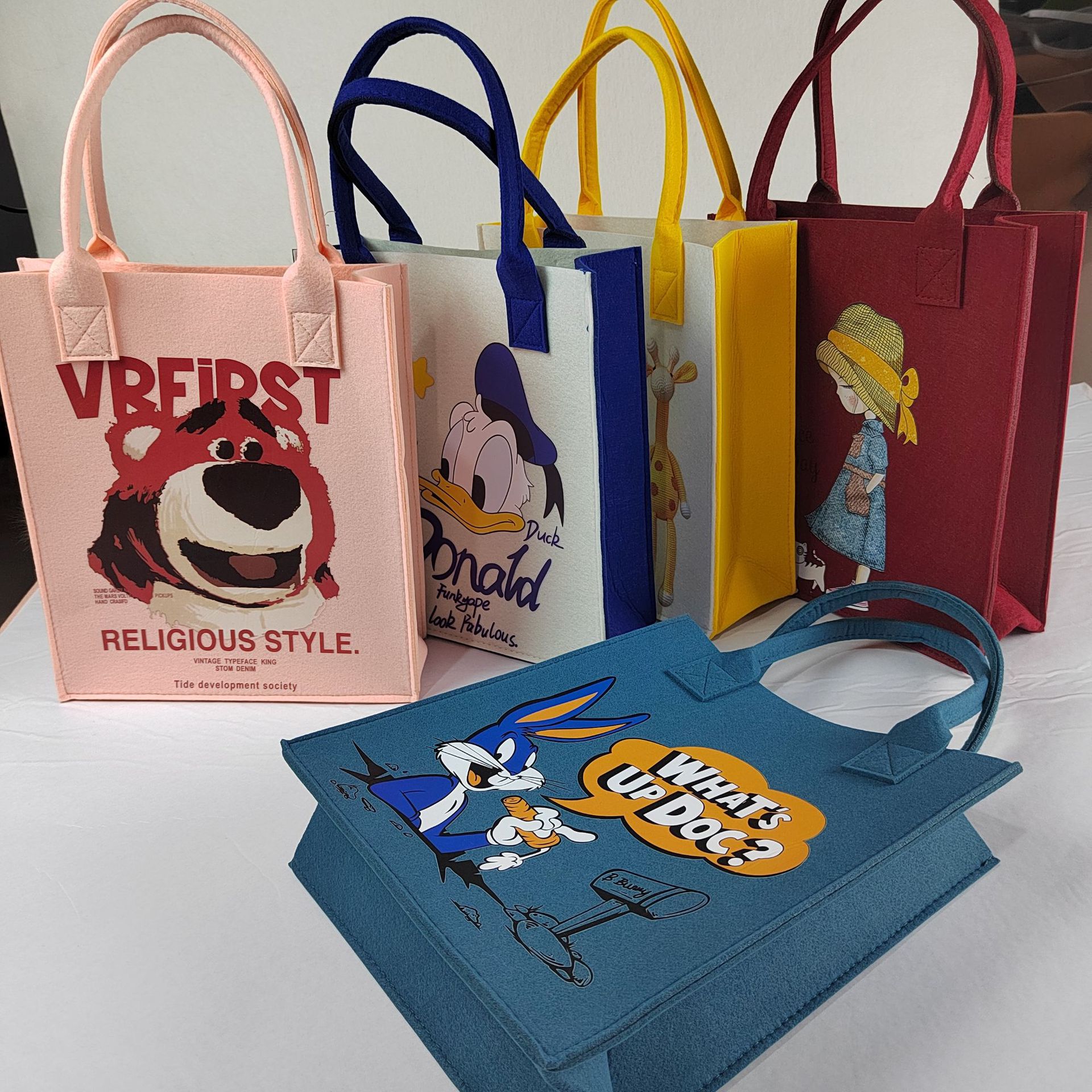 毛毡字母包批发