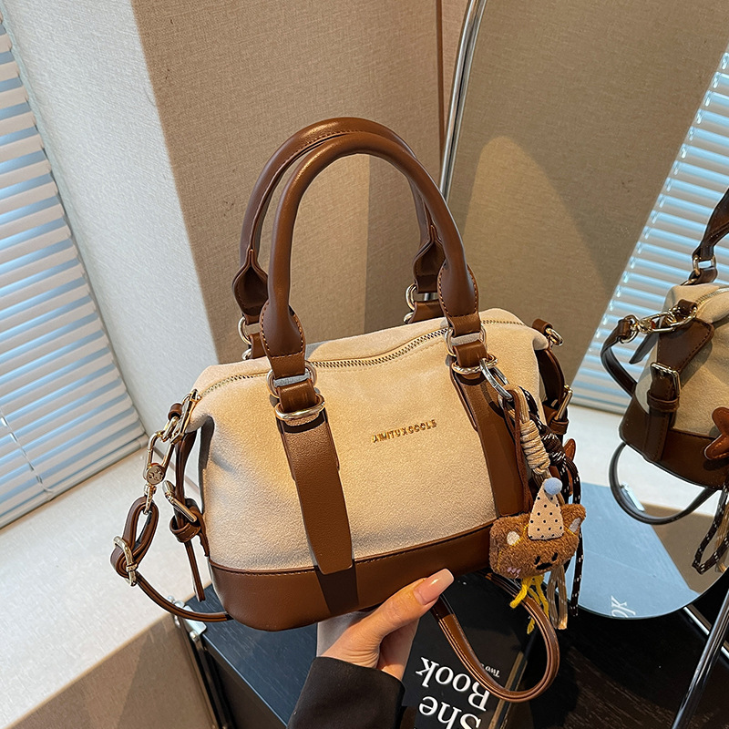 Amy Rabbit Women's Bag 2026 New Simple Retro Versatile Everyday Chic Niche Stylish Handbag Crossbody Bag