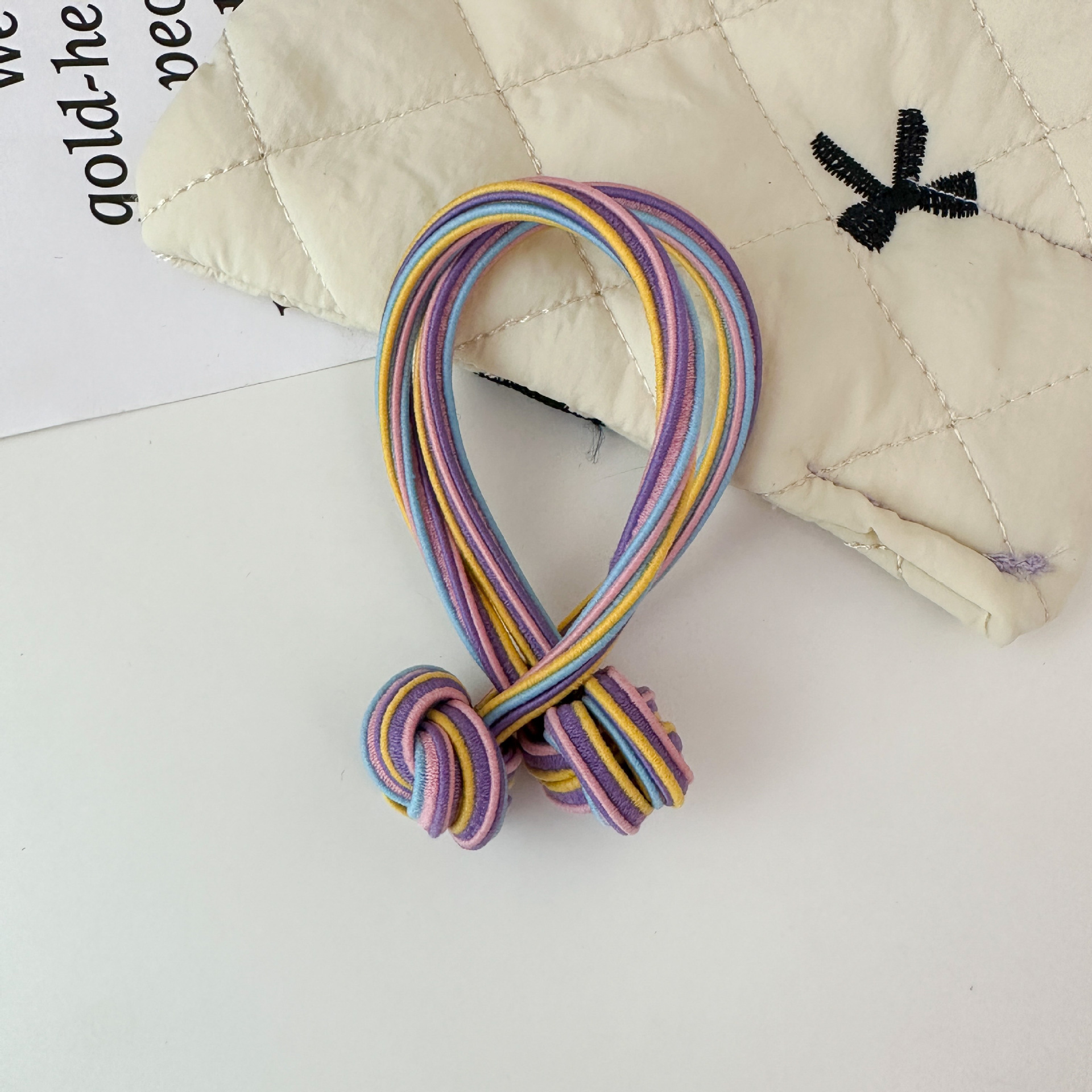 Anillo de cabello de nudo de cola de cabello de alta elasticidad no lesionar cabello de banda de goma roja durable cabello de cola de cabello de mujer al por mayor