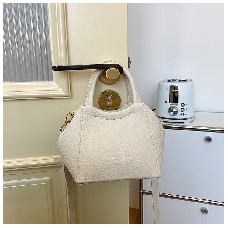Handheld Fashion Bucket for Women 2024 Spring/Summer New Korean Edition Simple and Versatile Shoulder Commuter Crossbody_voghion.com