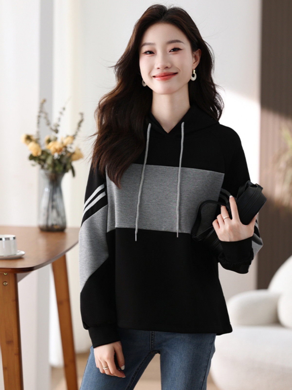 Striped Sweatshirt for Women, Spring and Autumn 2023 New Korean Version, Patchwork Hooded Loose Pullover Top, Trendy Patchwork Design