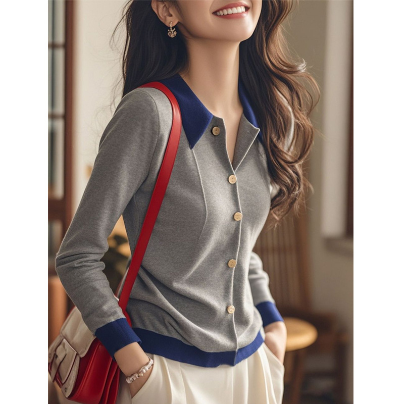 고급 회색 스티칭 스웨터 여성의 가을과 겨울 새로운 외국 스타일의 기본 스웨터 디자인 틈새 폴로 칼라 탑