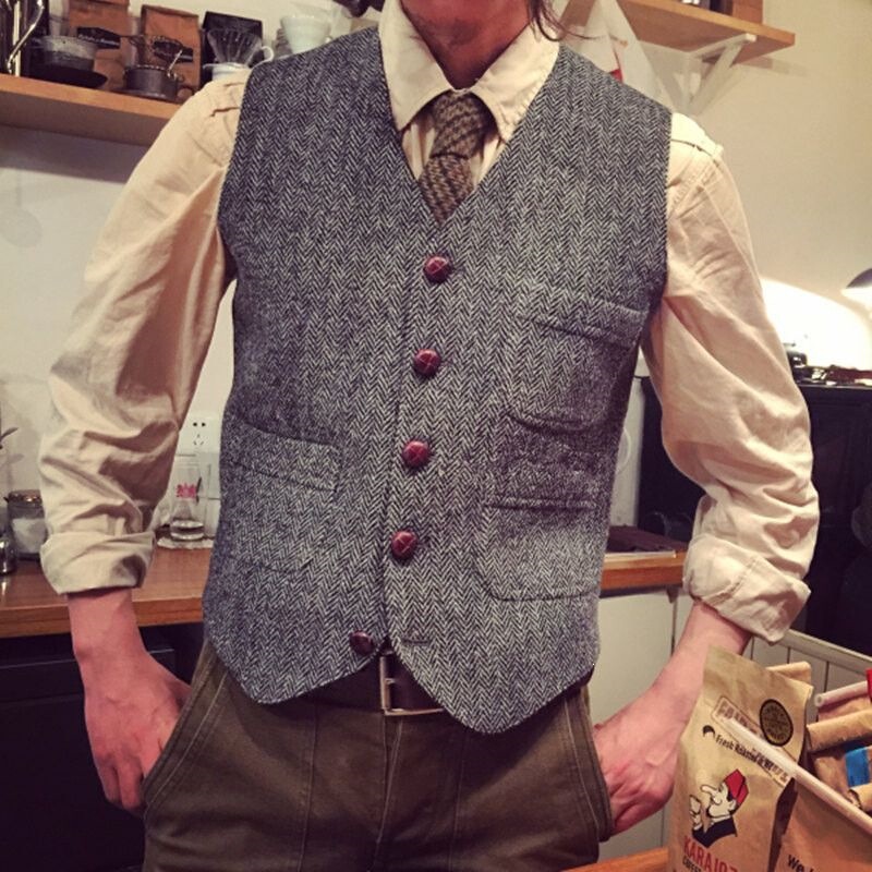 Winter Men's Peaky Blinders Woolen Hunting Vest Vintage Slim-Fit Tweed Herringbone Suit Vest Cotton Winter Men's Peaky Blinders Woolen Hunting Vest Vintage Slim-Fit Tweed Herringbone Suit Vest Cotton