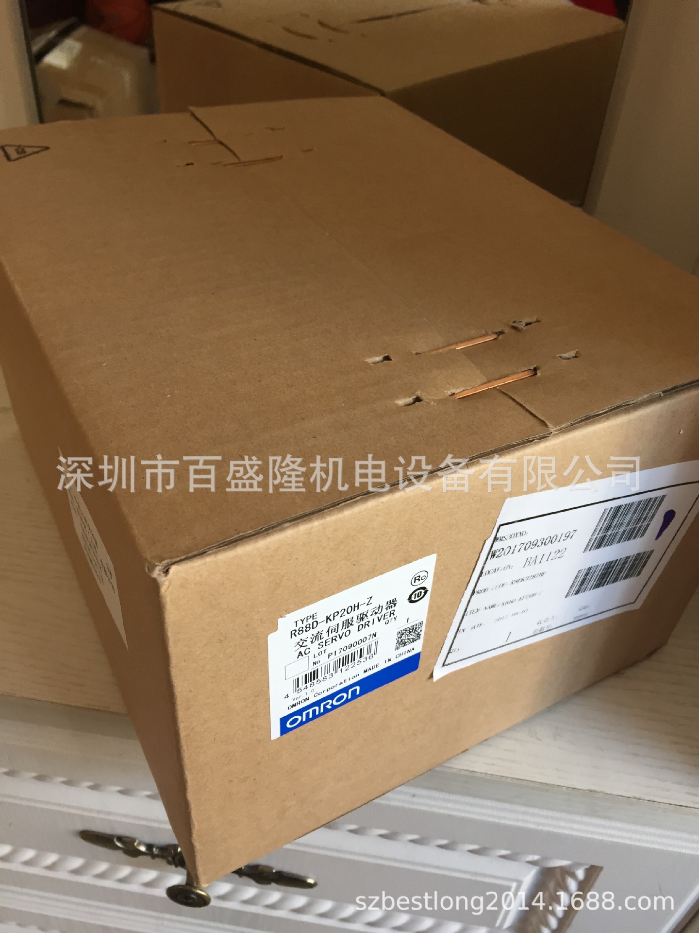 现货一台Omron/欧姆龙原装全新 伺服驱动器R88D-KP20H-Z