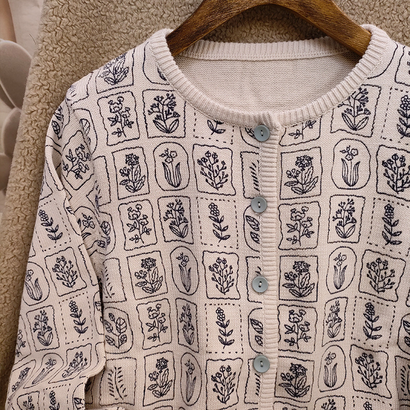Loose and Versatile Printed Combed Cotton Cardigan Knitwear for Women, Artistic Casual Jacket, New Spring Product