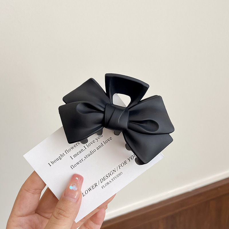 Clip de agarre de color café de Maillard, gran cantidad de cabello de alta calidad, clip grande, elegante, simple coreano, sin dañar el cabello, clip de tiburón, mujer