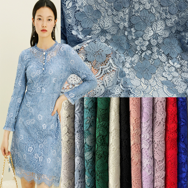 Two-color dress for eyelashes
