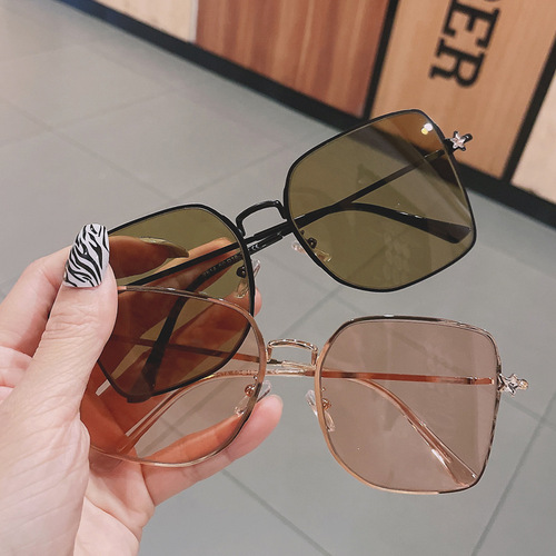 European and American fashion new star sunglasses for women Xiaohongshu ins street photography large frame trendy decorative anti-blue light glasses