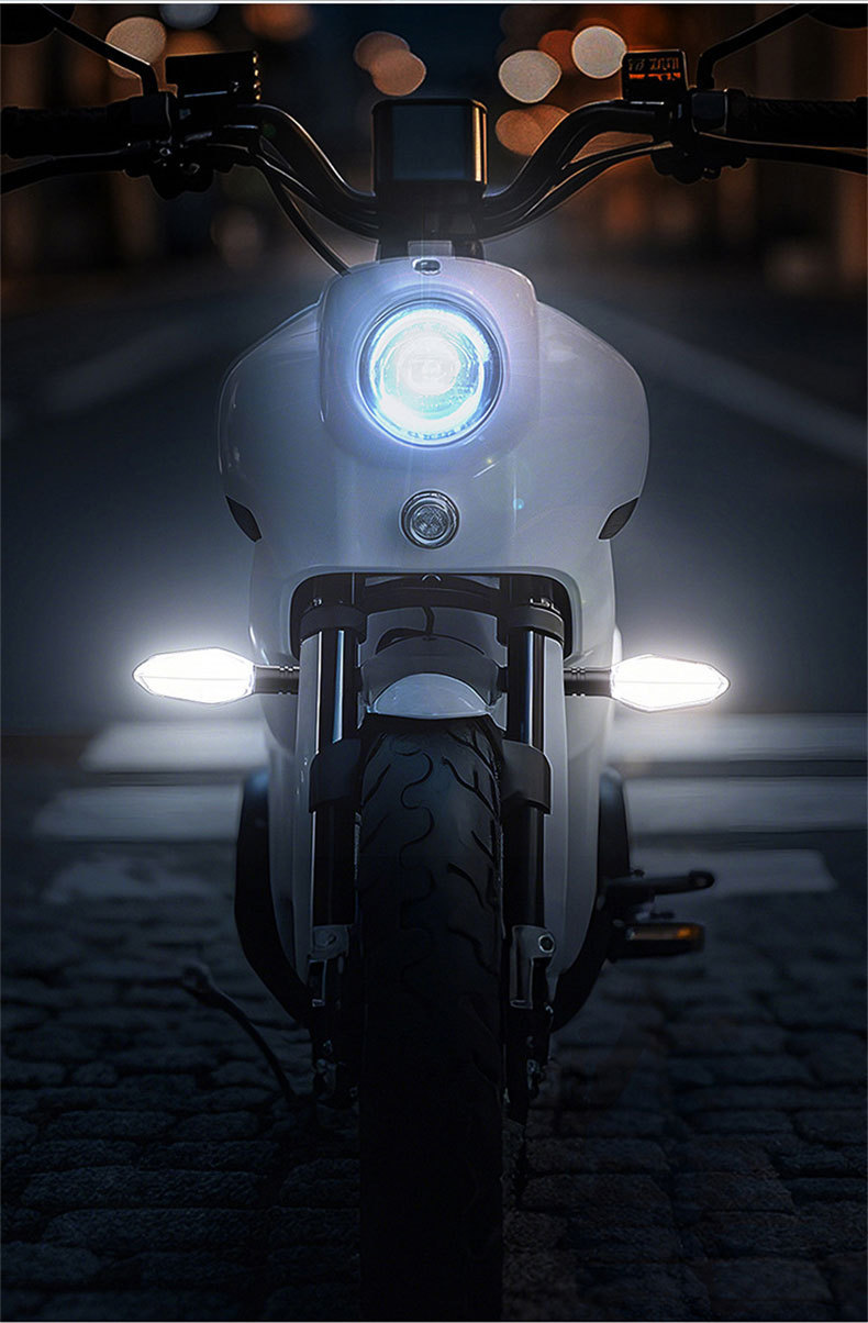 In-stock 12V motorcycle projector turn signal light, high-brightness, clear, colorful LED tail light, magnetic color-changing turn signal light