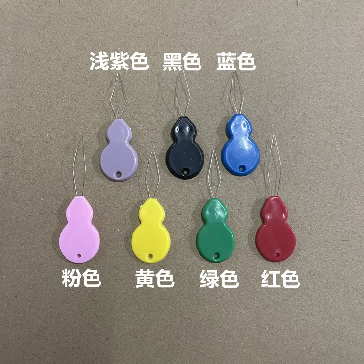 Устройство для нарезания нити иглой для среднего и пожилого возраста Устройство для нарезания нити иглой в форме тыквы