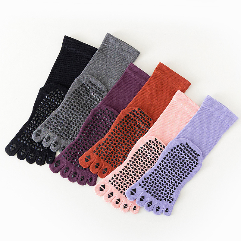 New Autumn and Winter Split-Toe Yoga Socks, Professional Pilates Non-Slip Women's Mid-Calf Socks, Sports Fitness Dance Five-Toe Socks