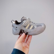 2026春季新款童鞋男童轻便舒适运动跑步鞋韩版洋气百搭女童阿甘鞋