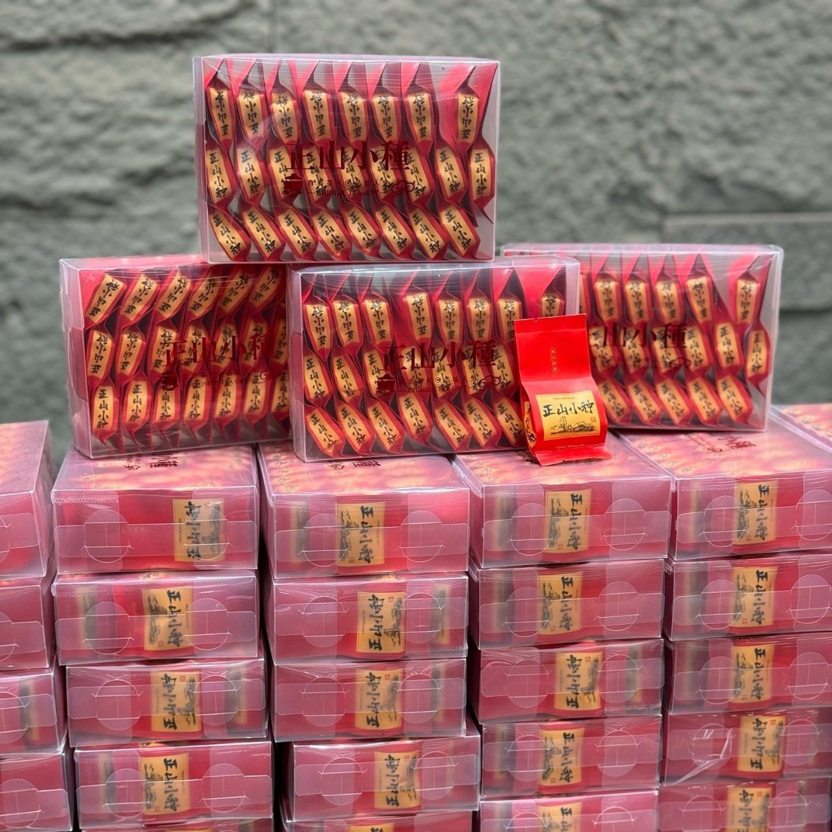 Wuyishan Black Tea Zhengshan Xiaozhong Jinjunmei Dahongpao Anxi Tieguanyin Oolong Tea Pvc Box Packaging