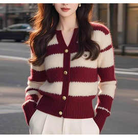 酒红色条纹针织开衫毛衣女款2025秋季新款外套软糯韩版上衣