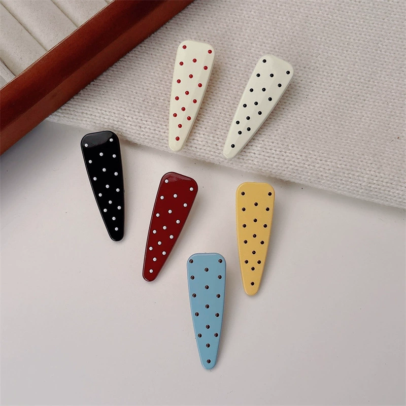 Редкие/классические? Let's translate faithfully: "Retro brand hairpins, universal bangs, atmospheric hairgrip, french style, bright catchy style, high-quality style"