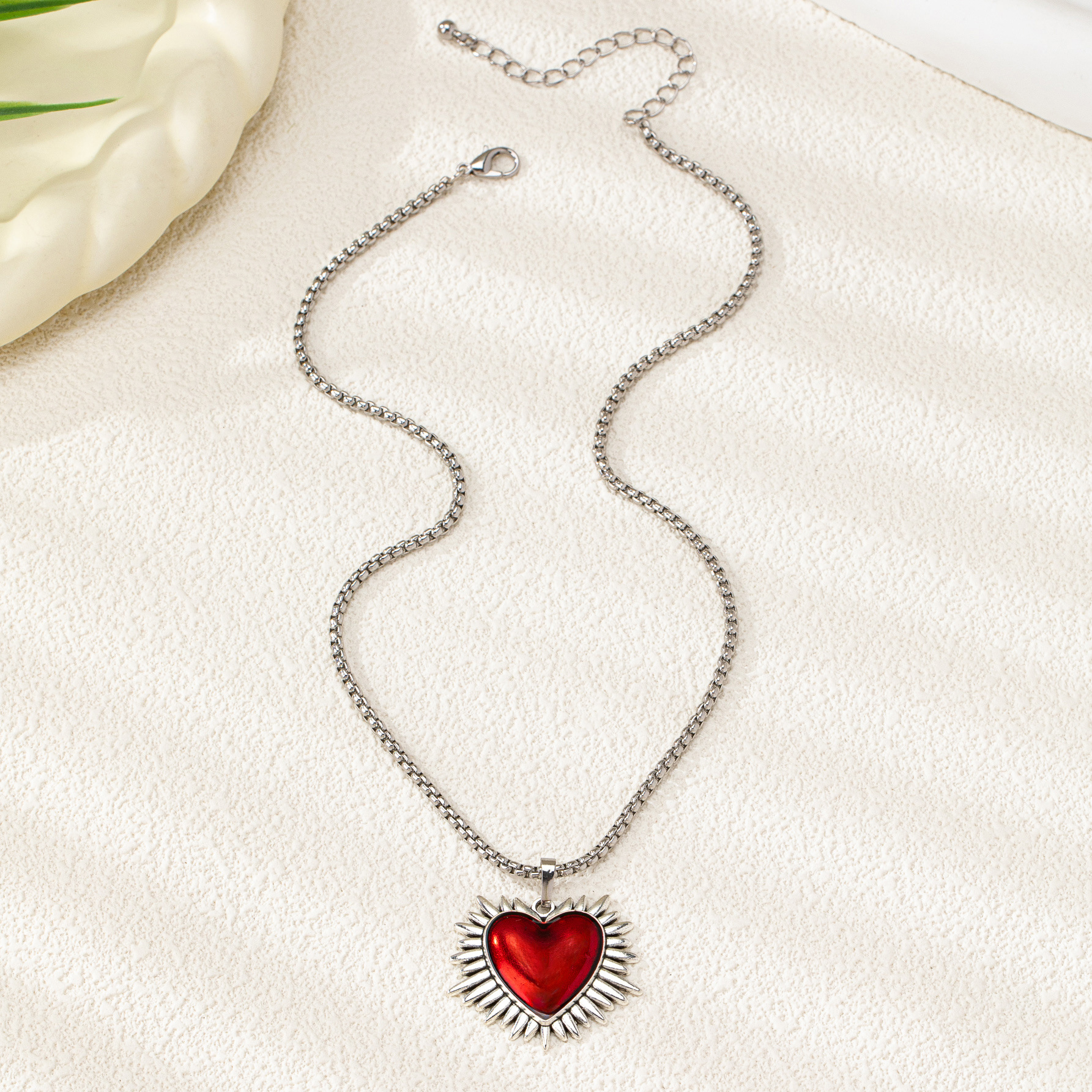 1 Piece Quantity Daily Occasion Classic Style Heart Shape Alloy Chain-free Pendant Necklaces Wholesale