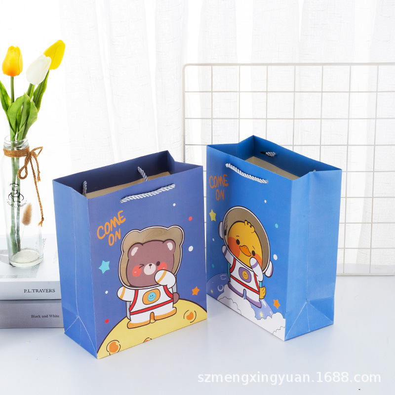 Día de los niños lindo ventana transparente regalo para kindergarten niños regalo de cumpleaños pequeña bolsa de regalo bolsa de papel portátil