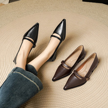 法式粗跟玛丽珍鞋2025新款春季山茶花尖头浅口高跟通勤工作鞋女