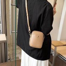 �¿�Ůʿ��Ƥ�^��ţƤŮС�������L�μ�б����������eţƤ�֙C��