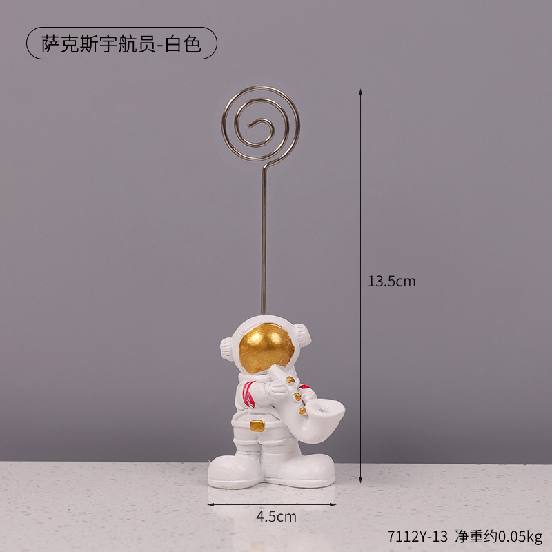 Creative three-dimensional mini astronaut spaceman business card holder desktop photo holder desktop small ornaments resin crafts