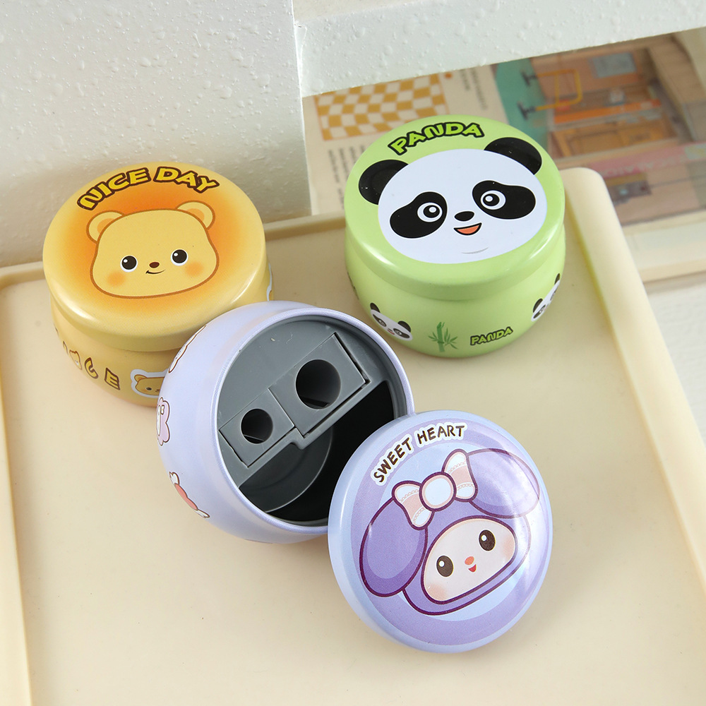 Cute estudiante de la escuela primaria de doble agujero cuchillo de lápiz dibujos animados caja de hierro mini afilador de lápiz planador de lápiz para niños cuchillo de lápiz