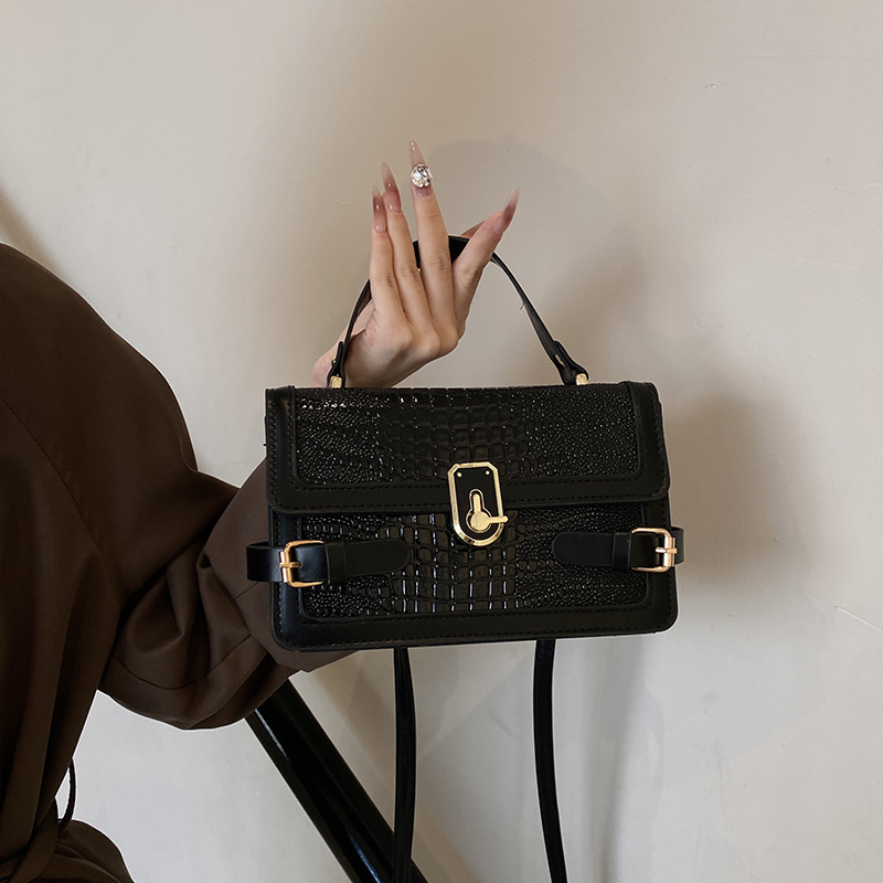 Bolso de hombro de estilo occidental Bolso de mujer de PU Bolso cuadrado pequeño de mensajero simple de moda Bolso de patrón de cocodrilo de todo fósforo de tendencia casual