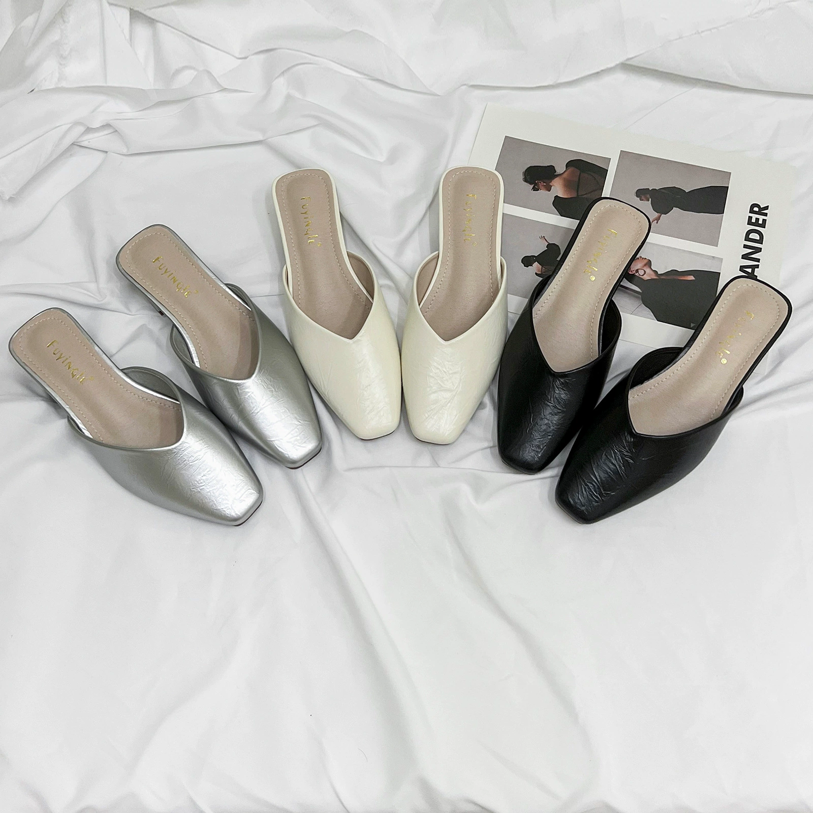 Net Red Lots Женский 2024 новый квадратный головка толстый каблук, полторы тапки женские V рот ретро носить ленивые туфли Мюллер снаружи