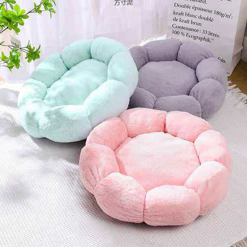 Trendy Flower Cat Bed | Winter-Ready Cozy Nest for Deep Sleep | Dog House Mat | Pet-Friendly Pet Bed with Petal Design | Adorable Cat Cushion