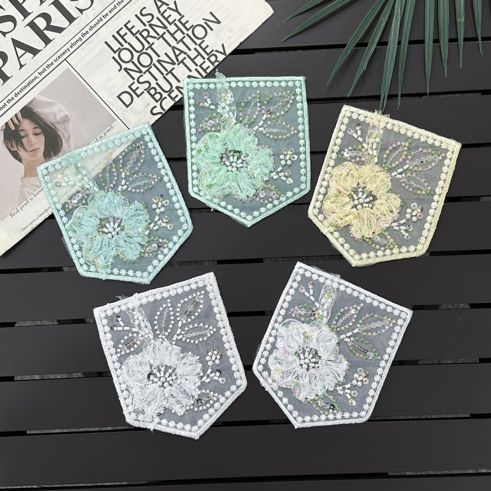 Nueva moda de agua bordada flor de tela pegada pentagonal bolsillo decoración pegada jeans ropa accesorios comercio exterior