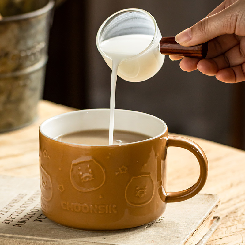 [Sensación de diseño en relieve] Taza de cerámica de gran capacidad Taza de té de la tarde Taza de café Taza de leche de desayuno