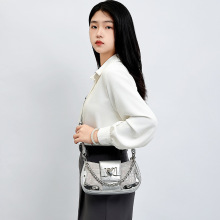 �羳���QŮ��ǧ�������F���{�~�yҸ�°�ŮС���߼������Ćμ�б��