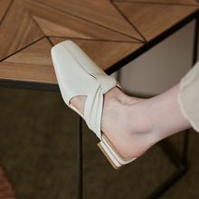韩版时尚米白色穆勒鞋2021夏季新款包头凉拖女真皮低跟半拖鞋外穿