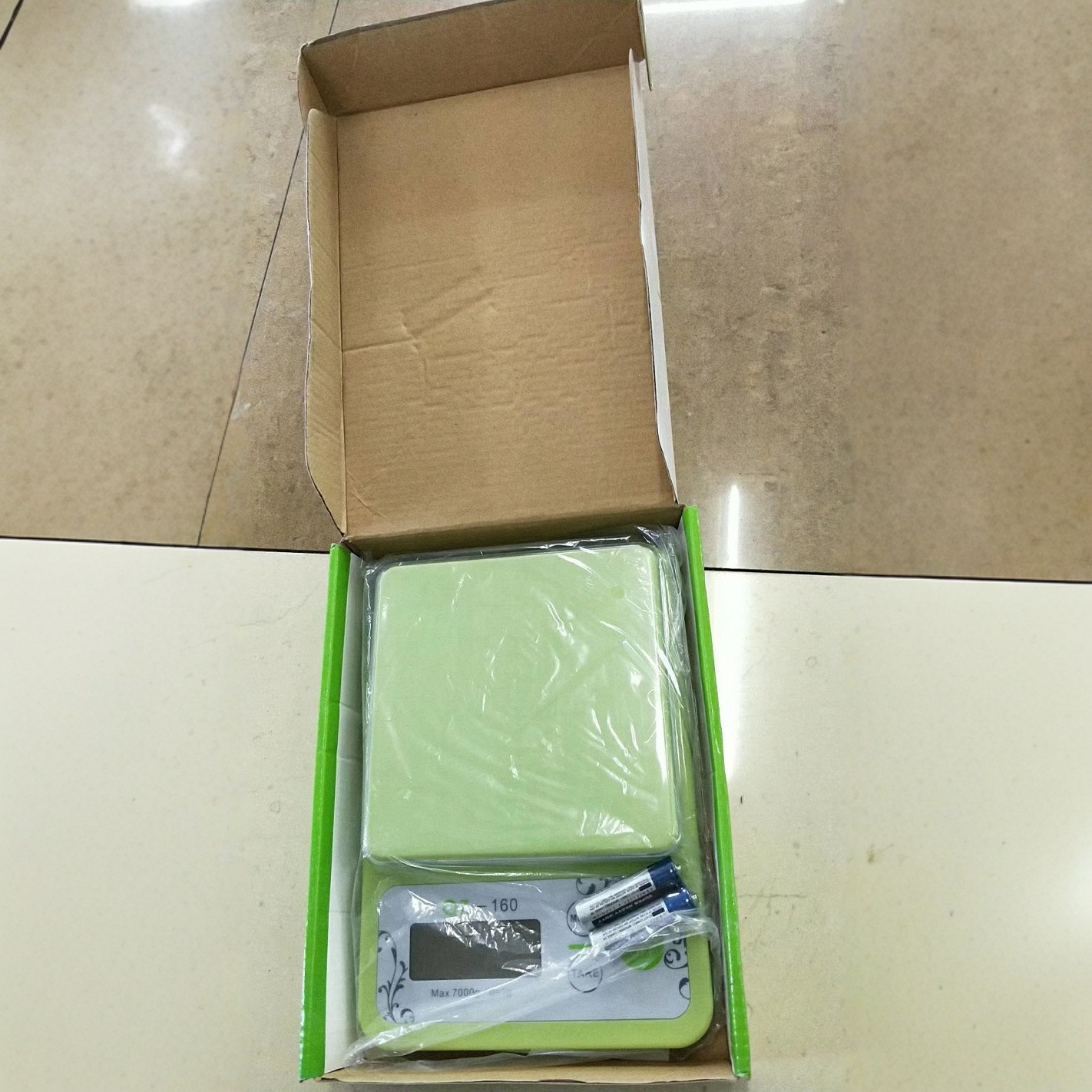 2025 escala electrónica de cocina transfronteriza de alta precisión en el extranjero, escala de gramo de alimentos ingleses, escala de pan para pastel, escala de horneado 1g