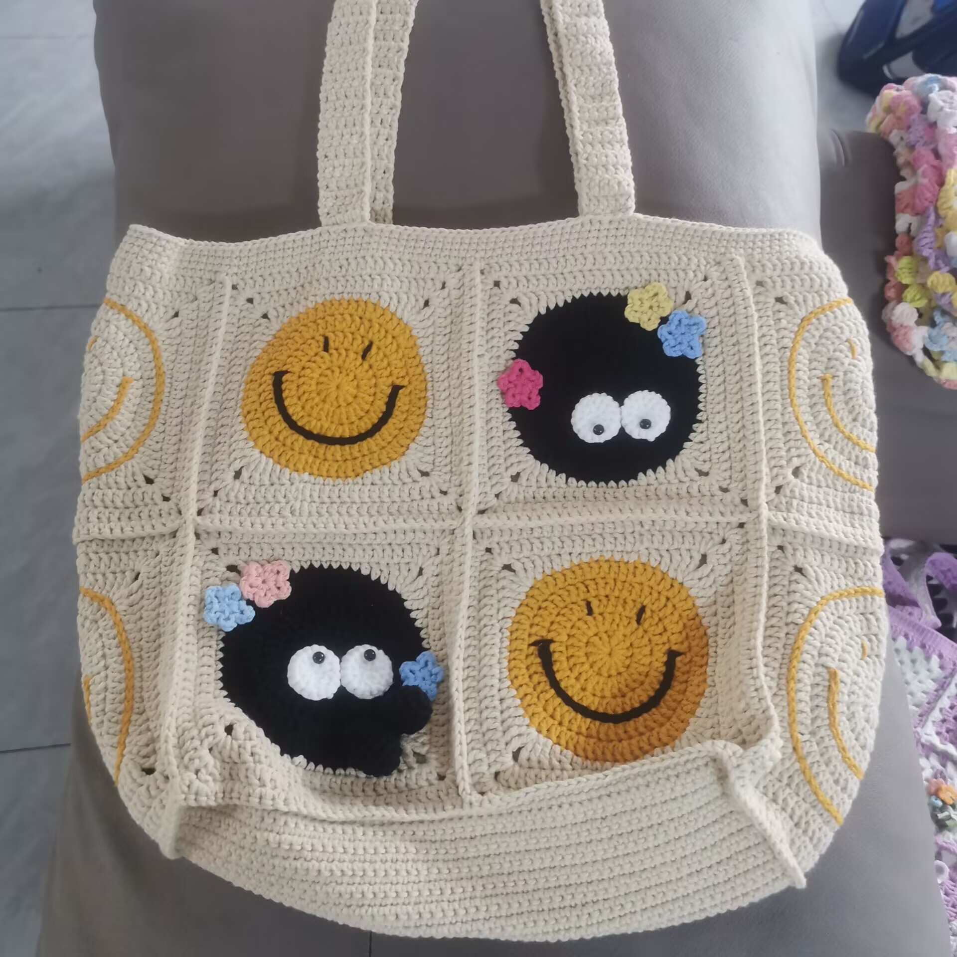 Estilo elegante y digno, ropa de gancho, bolsos de fresa, bolsos de teléfono móvil para la familia y las vacaciones. image 49