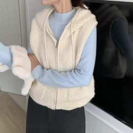 韩版设计感休闲百搭连帽针织马甲女春秋新款气质宽松无袖上衣外套