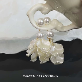 云雾花海~超仙法式复古珍珠花瓣耳环小众设计感气质时尚百搭耳环