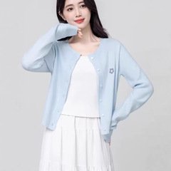 短款奶蓝色圆领针织开衫外套女2025春秋新款法式温柔长袖外搭上衣
