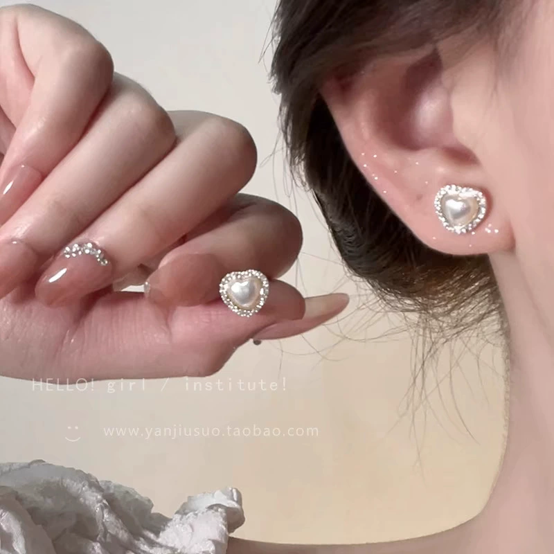 Серьги женские, акценты из жемчуга, яркий привлекательный стиль, несколько цветовых кодов