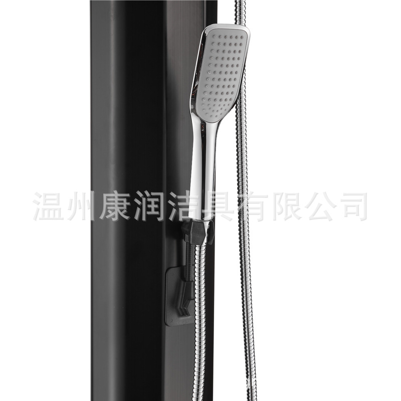 Columna de ducha solar negra cepillada de 35L con rociador manual y calentamiento solar.