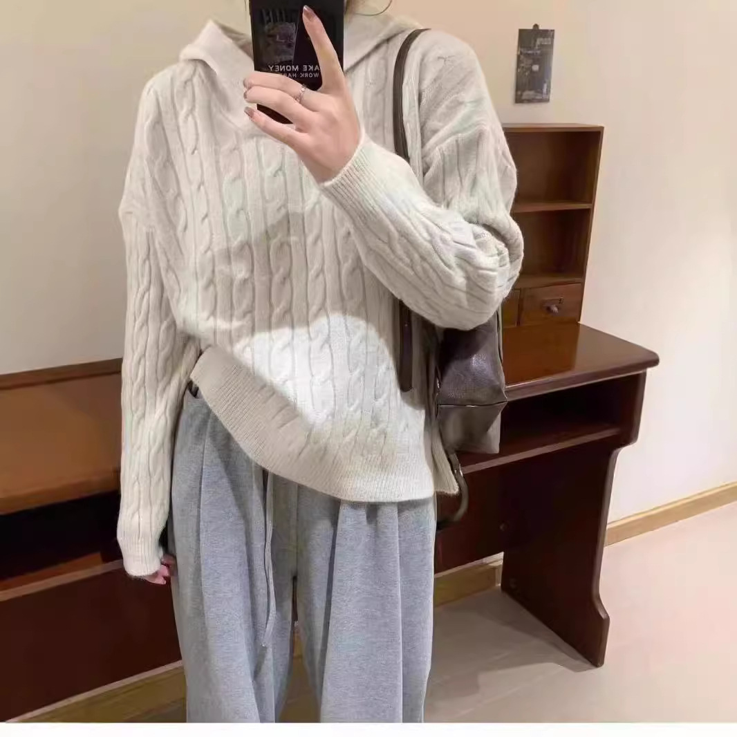 秋冬の新型フード付きウールセーター女性麻花ゆるいセーターレトロな日系のニットシャツの厚さ