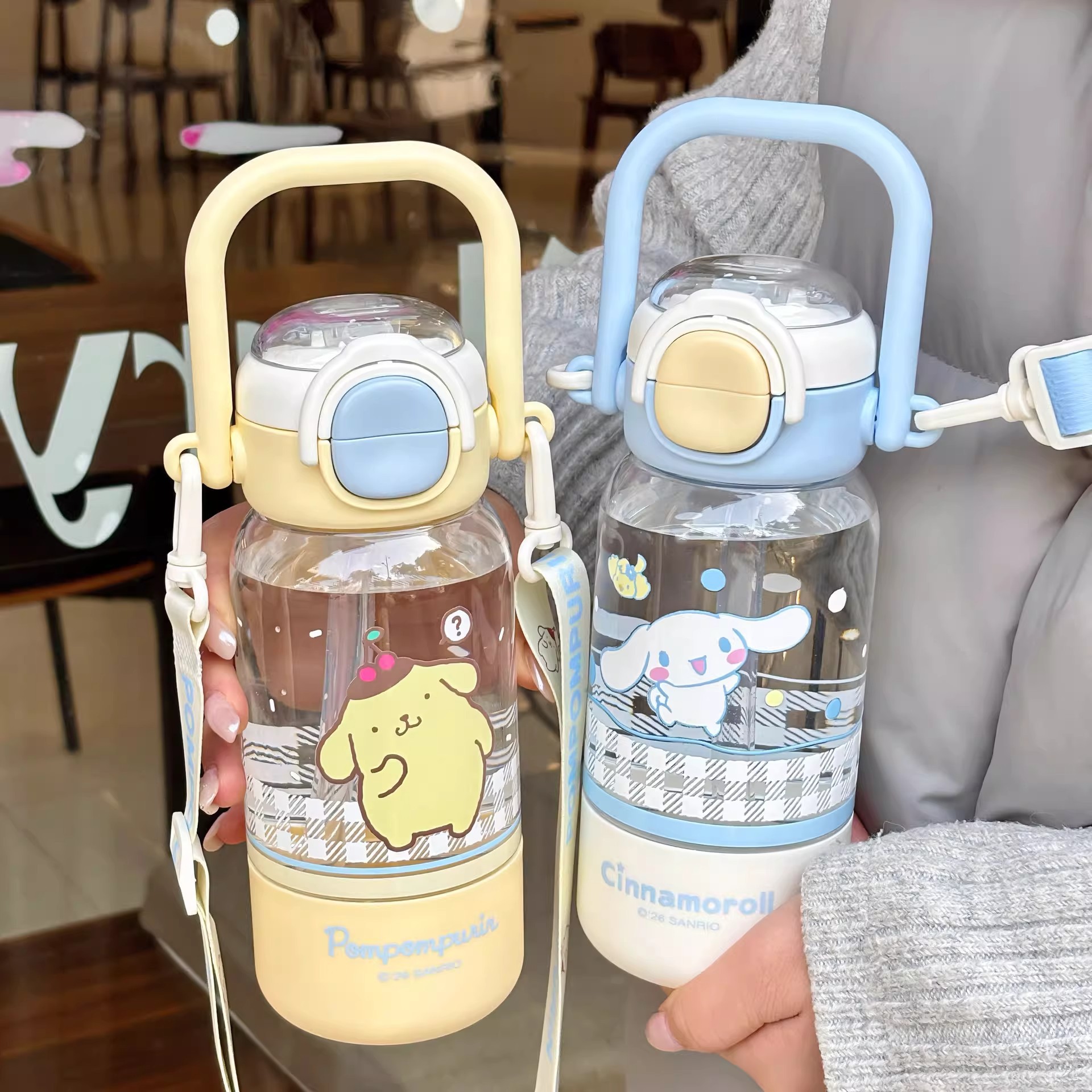Sanrio familia de alto valor de caricatura encantadora taza Tritan estudiantes niños portátiles doble taza de agua de paja para mujeres