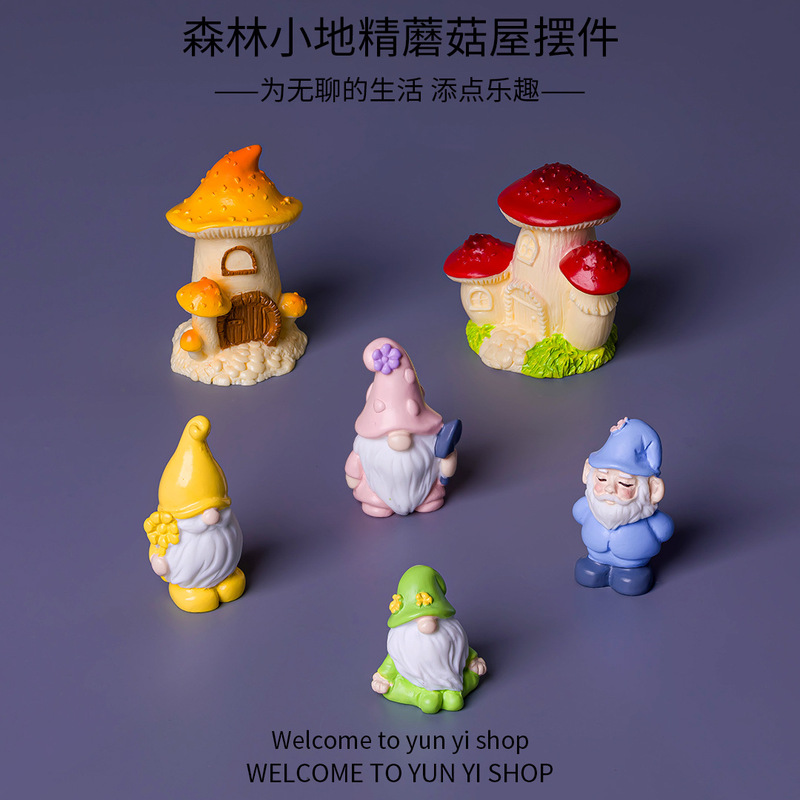 Miniature Landscape Creative Simulation Small Mushrooms and Dwarf Figures, Cross-Border Gardening Moss DIY Landscaping Decoration Accessories Small Ornaments
