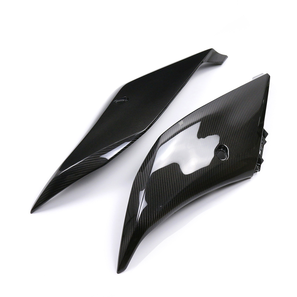 Suitable for new YAMAHA YAMAHA R3 front big side plate carbon fiber shell motorcycle accessories fairing