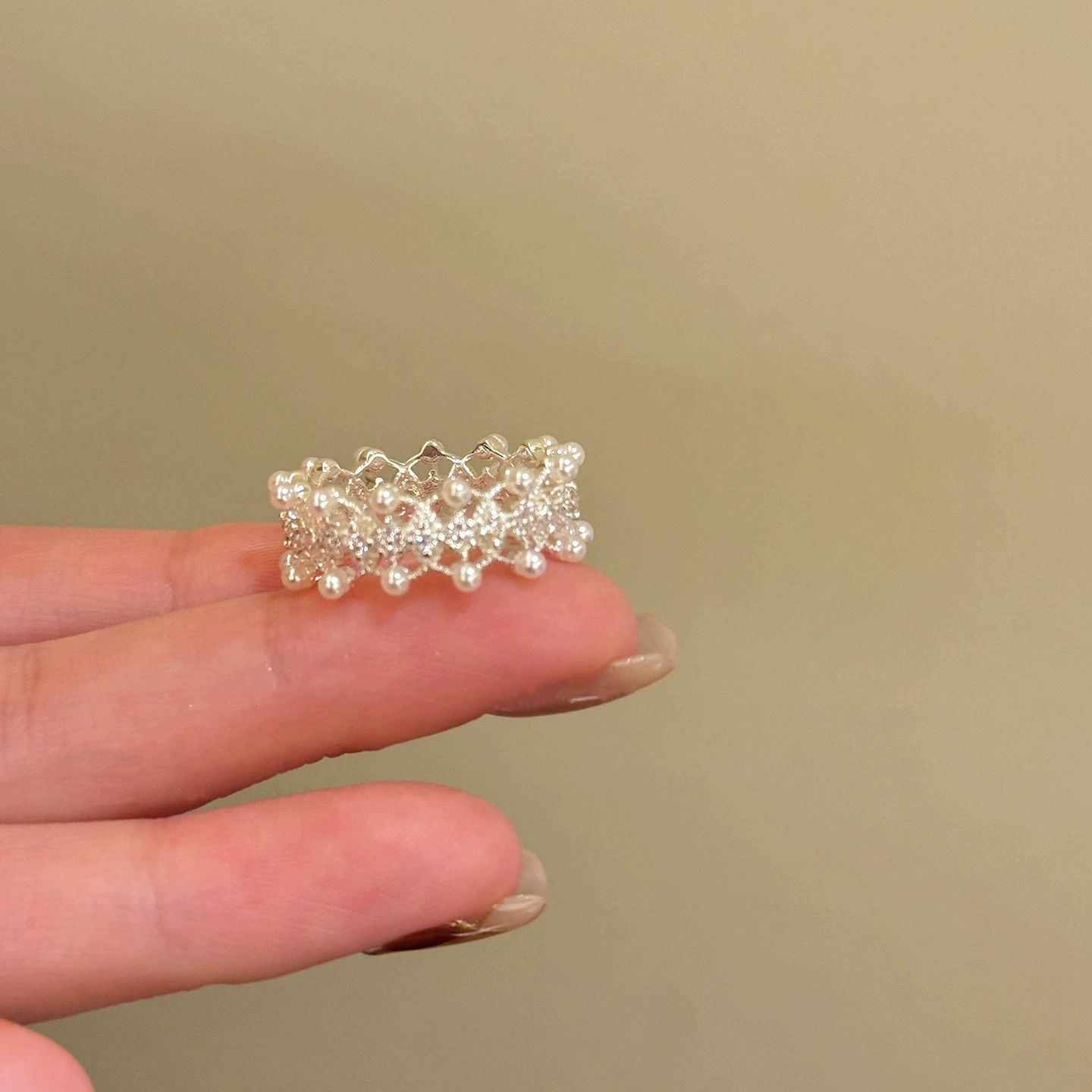 retro fashionable geometric ring hip-hop style, silver 925 sample, on index finger