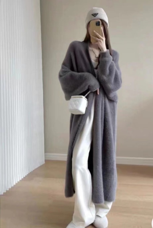模造ミンクベルベットの気質ロング膝上セーターカーディガン女性のための秋と冬の新しい怠惰なスタイルの緩い厚みのあるニットジャケット|undefined