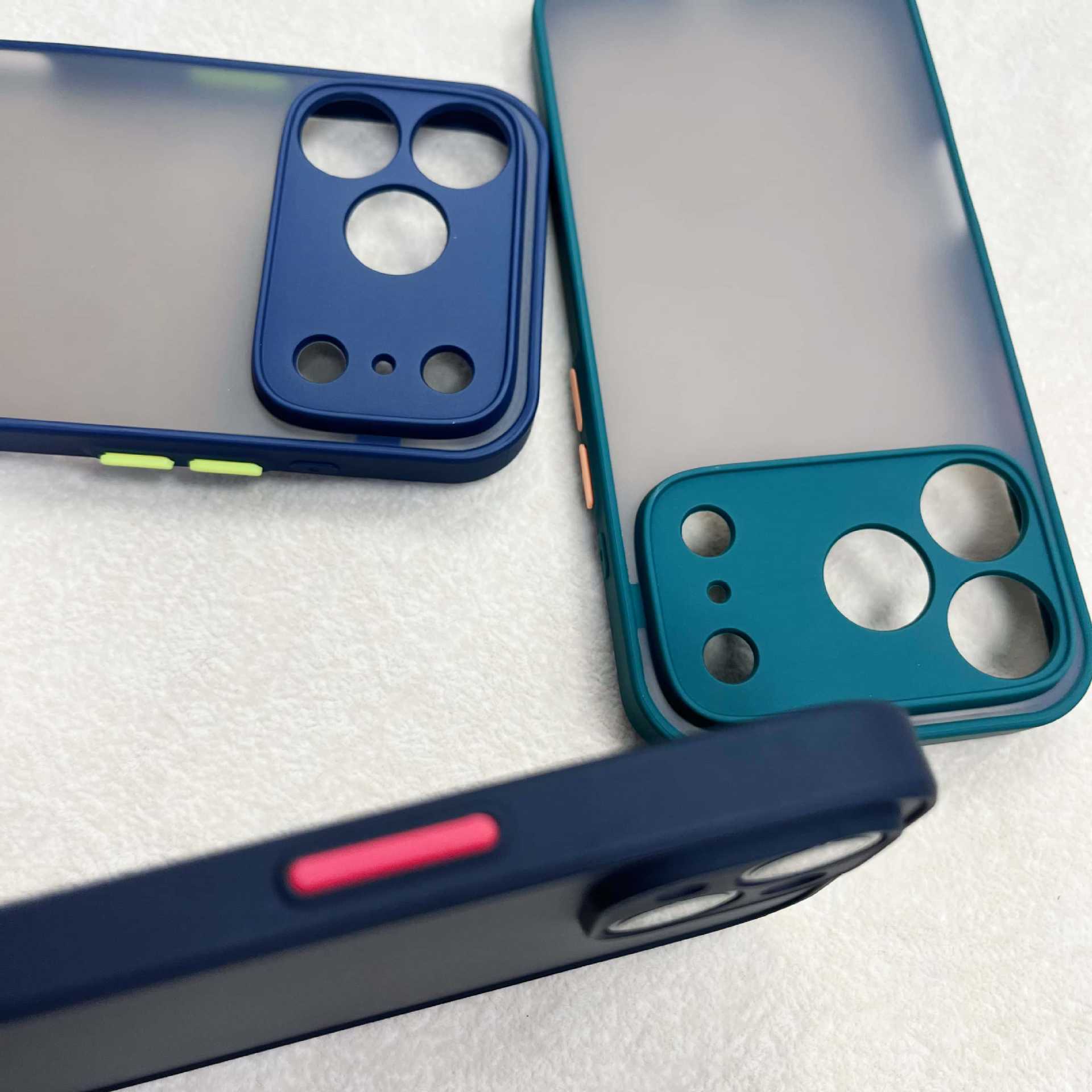 适用苹果18手机壳16魅影15磨砂14高颜值13新款iPhone17保护套批发